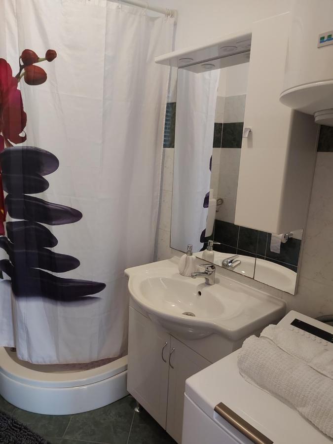 Apartment Valeria 洛帕 外观 照片