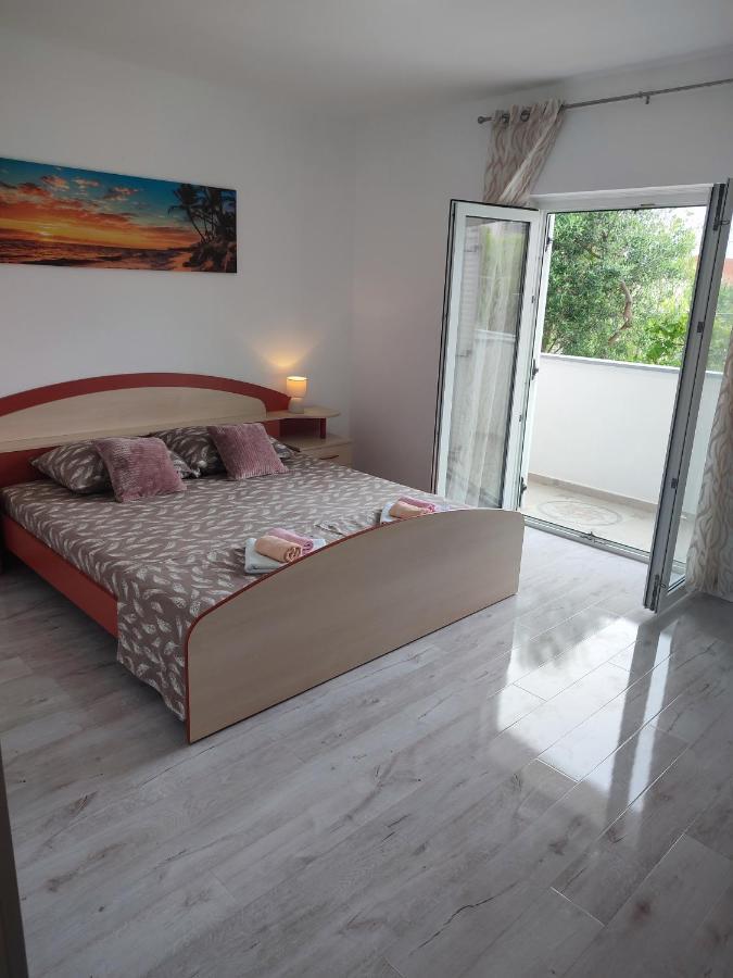 Apartment Valeria 洛帕 外观 照片